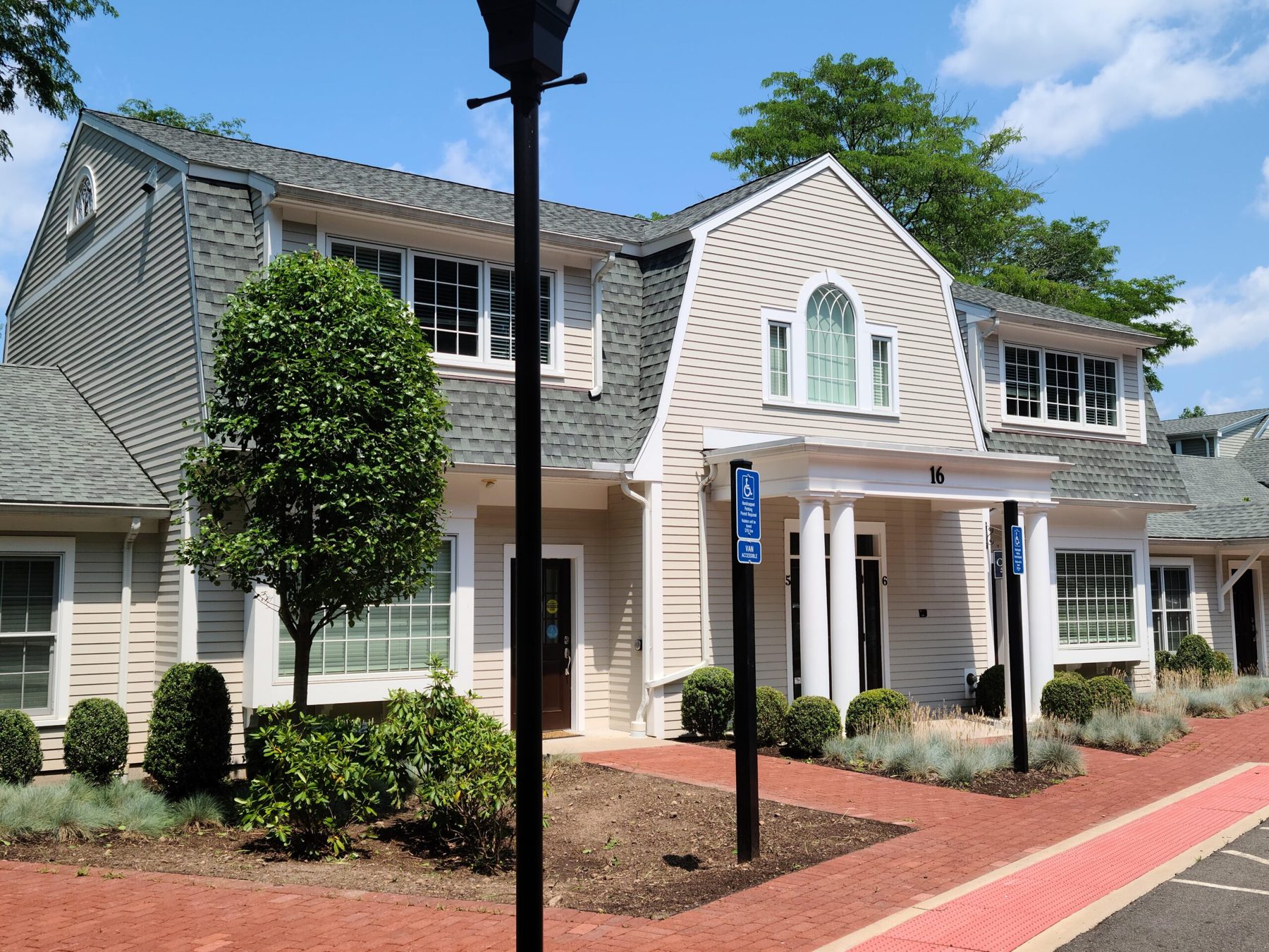 Brickwalk Village, Farmington CT — Building 16 facade